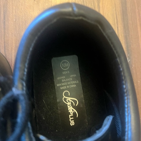 Men’s shoes - Picture 3 of 4